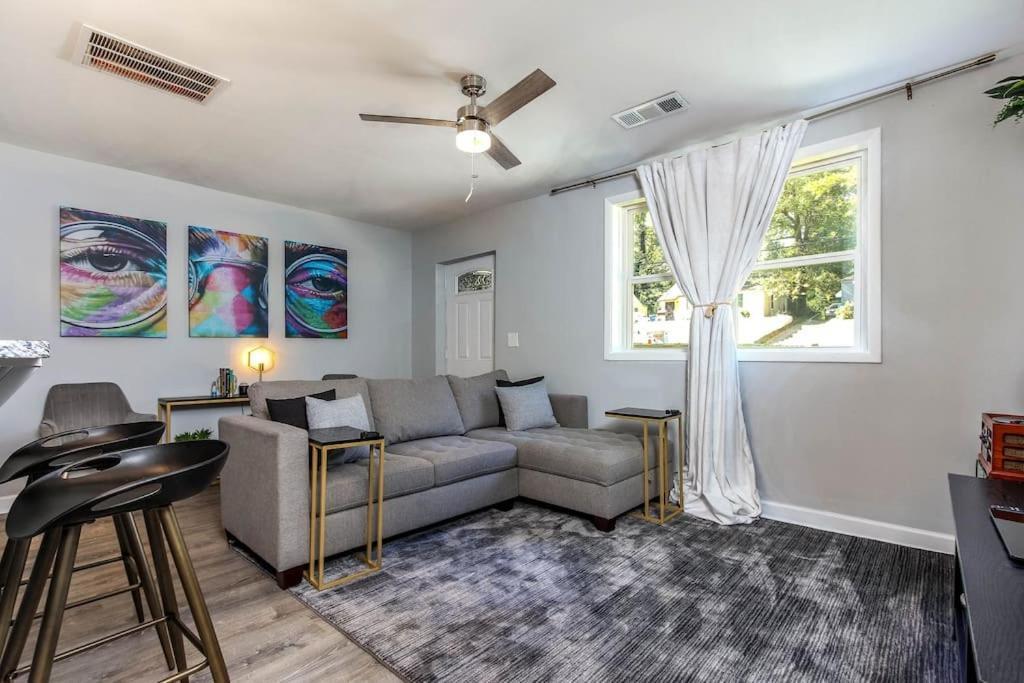 West End Bungalow Perfect To Work, Play, & Escape Atlanta Exterior photo