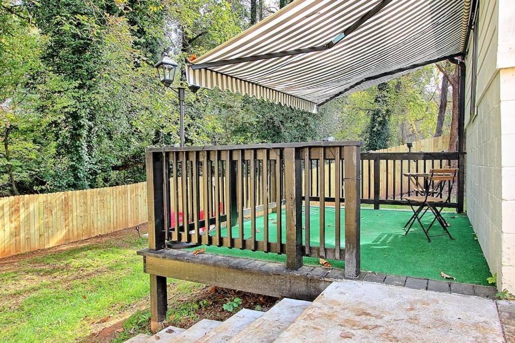 West End Bungalow Perfect To Work, Play, & Escape Atlanta Exterior photo