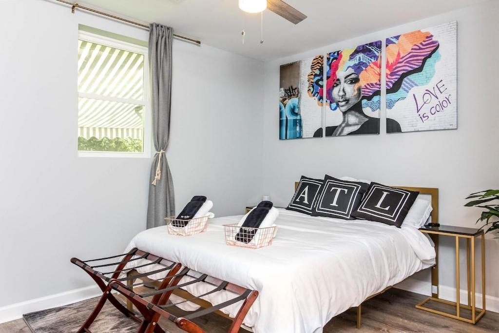 West End Bungalow Perfect To Work, Play, & Escape Atlanta Exterior photo